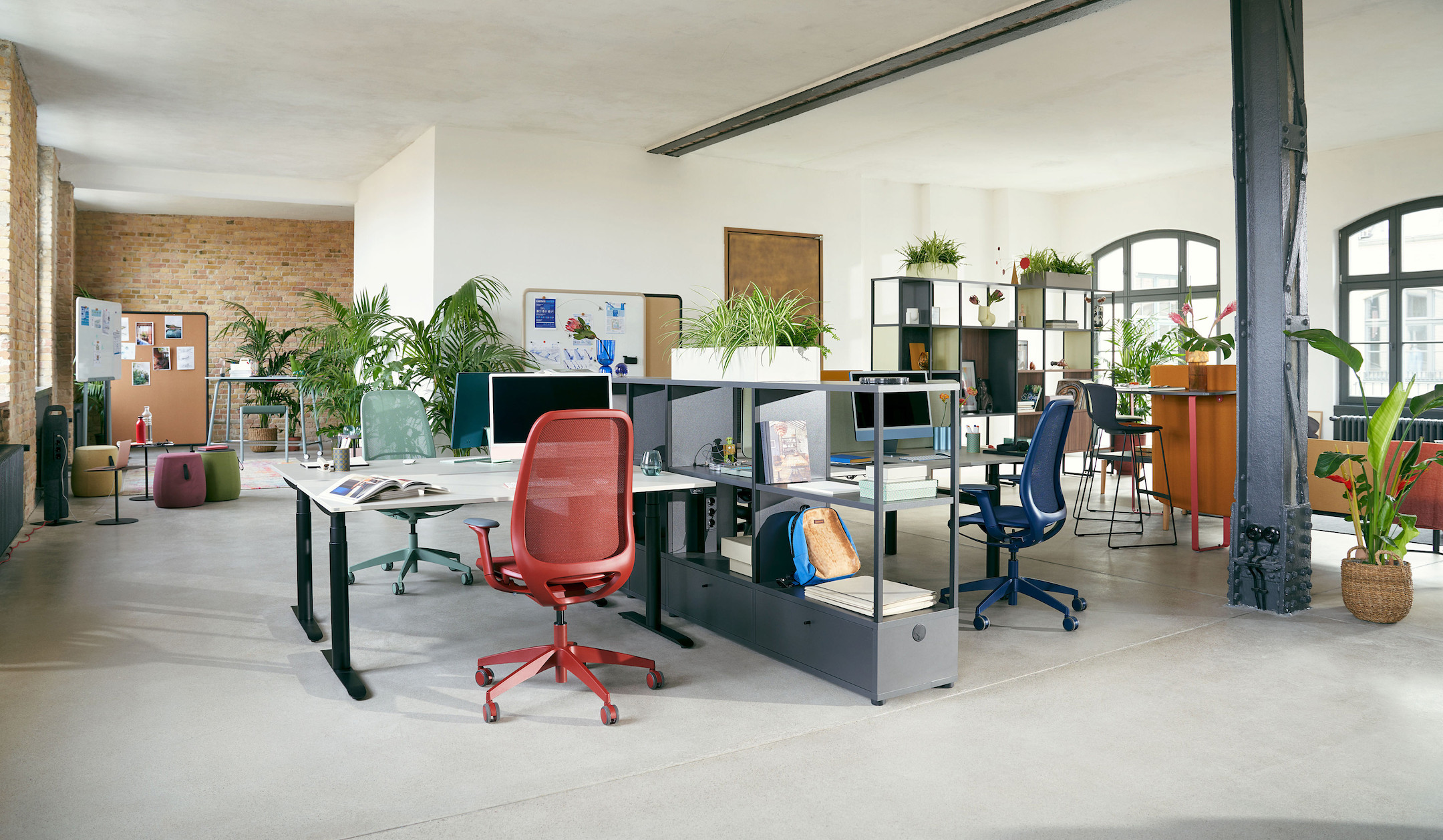 Sedus-se-air-Drehstuhl-mit-Kinetic-Swing-und-Membran-fur-hybrides-Arbeiten