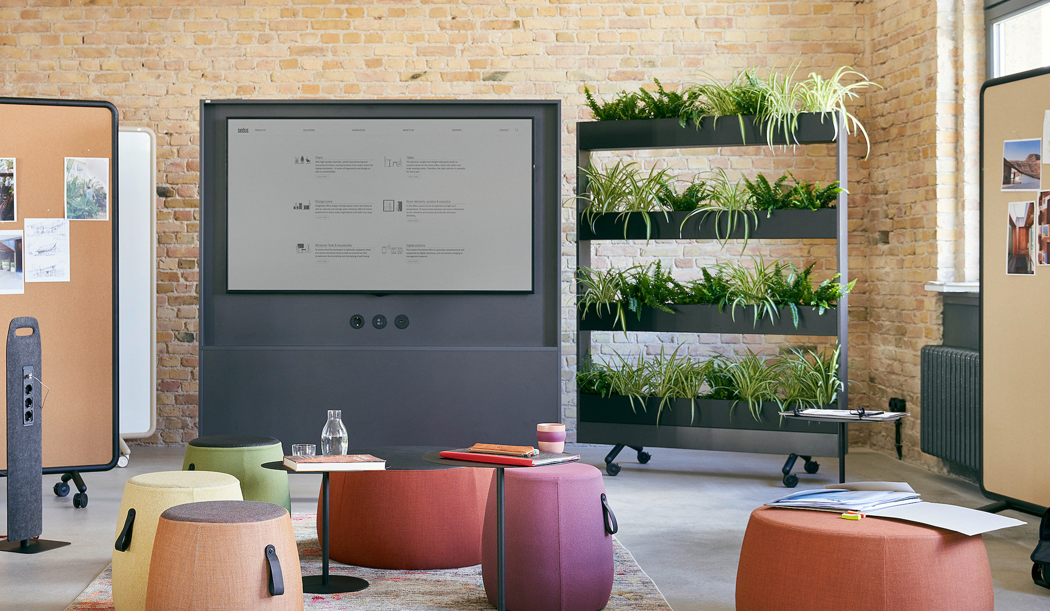 Sedus-se-lab-mobile-planter-Pflanzwand-als-Raumteiler-fur-ein-gesundes-Raumklima