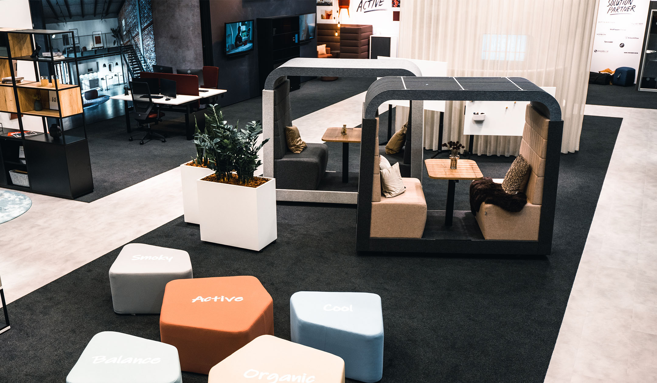 ASSMANN-Syneo-Soft-Freestyle-Loungemobel-komfortabel-fur-agiles-Arbeiten-und-Ruhezonen