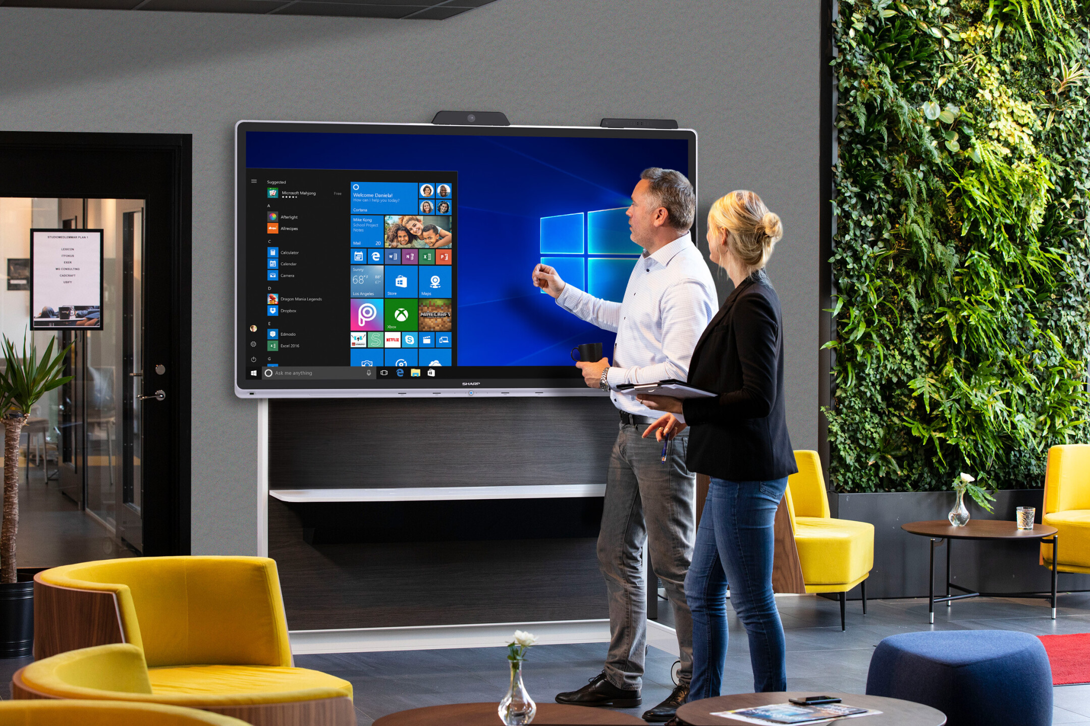 Sharp-PN-CD701-Windows-Colaboration-Display