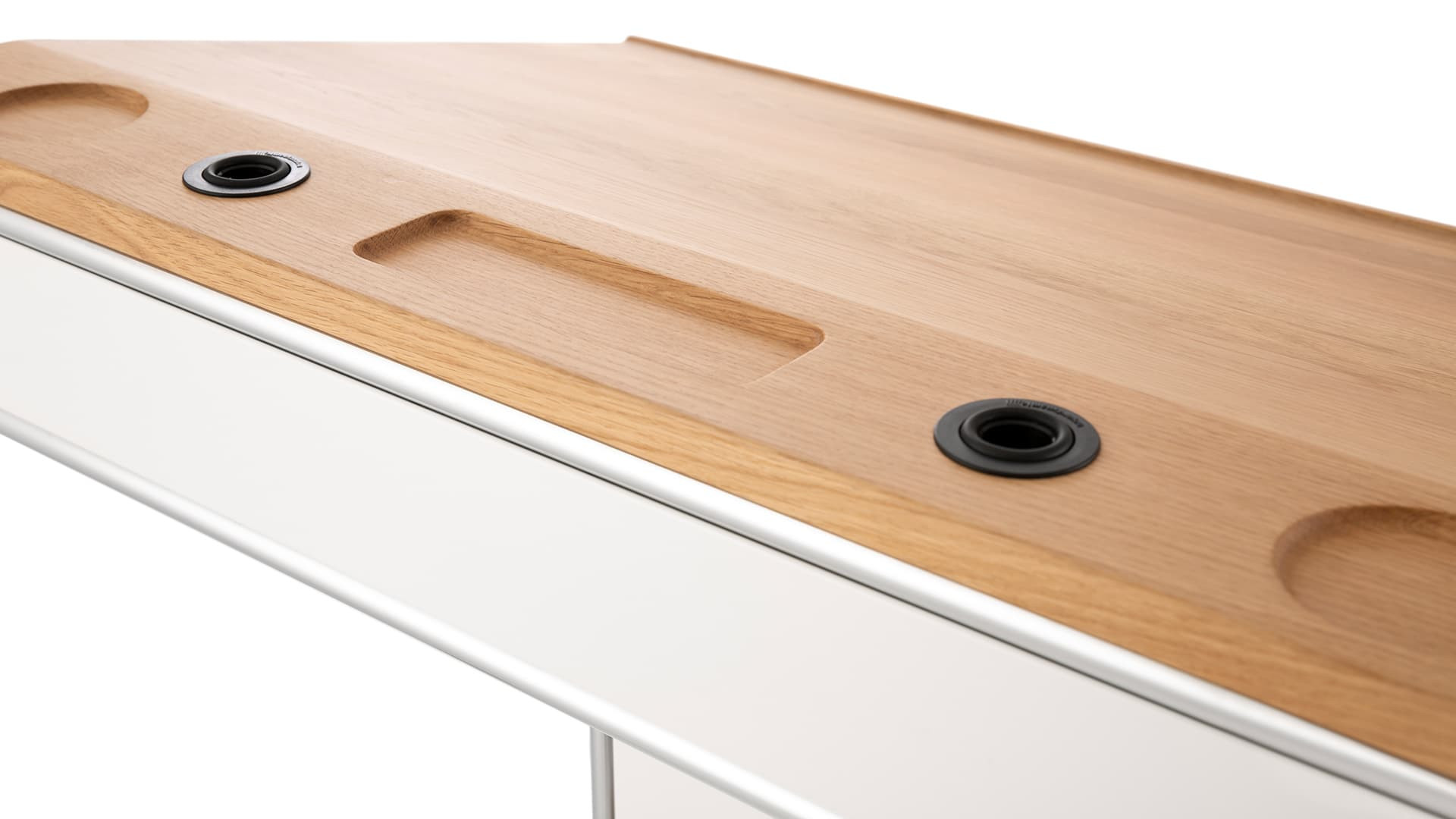 infoWERK-rednerPULT-FS10-optional-mit-Mikrofon-und-Monitor-im-USM-Design