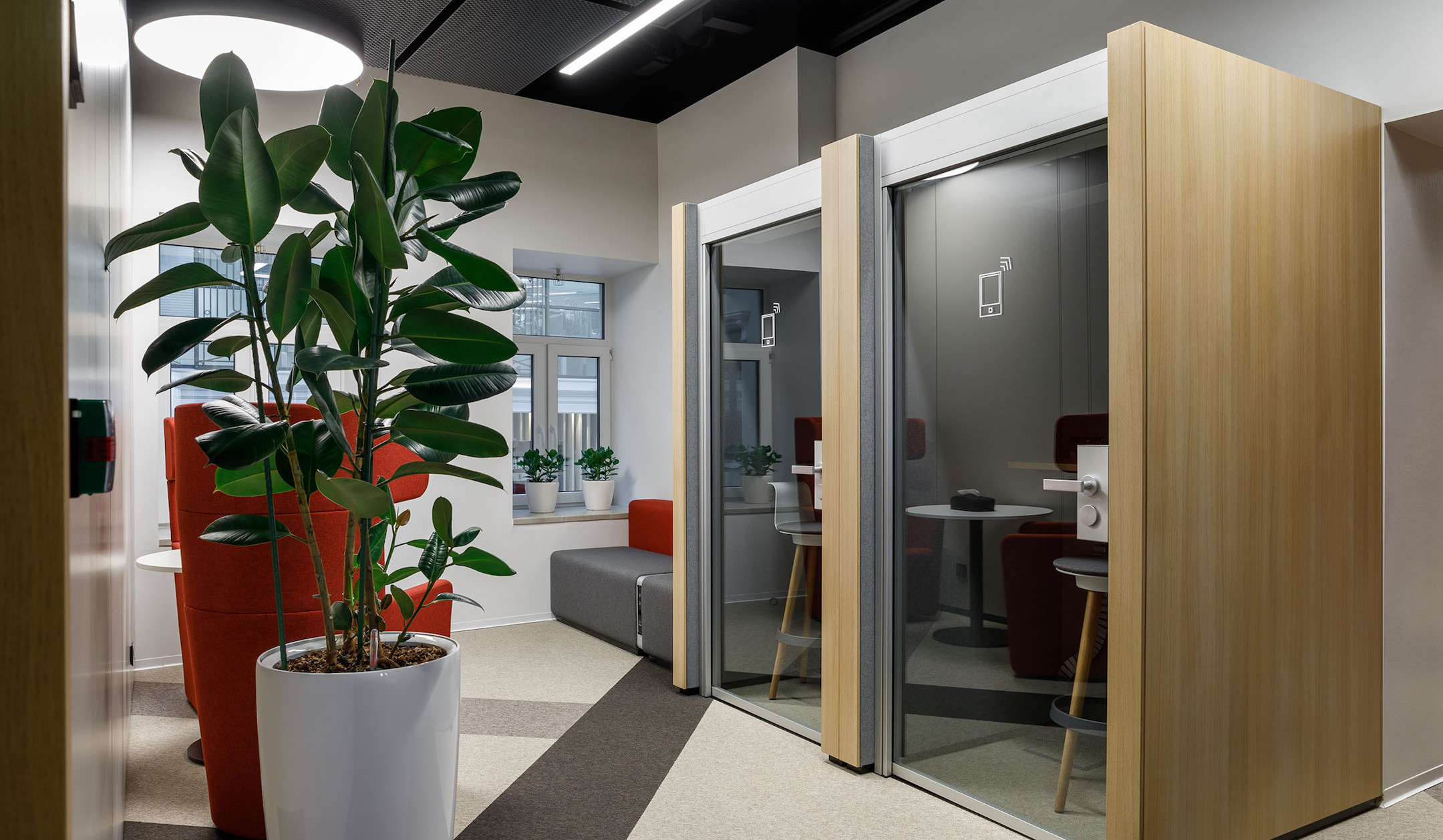 Bene-NOOXS-Think-Tank-modulare-Raumzelle-nutzbar-als-Meeting-oder-Telefonbox