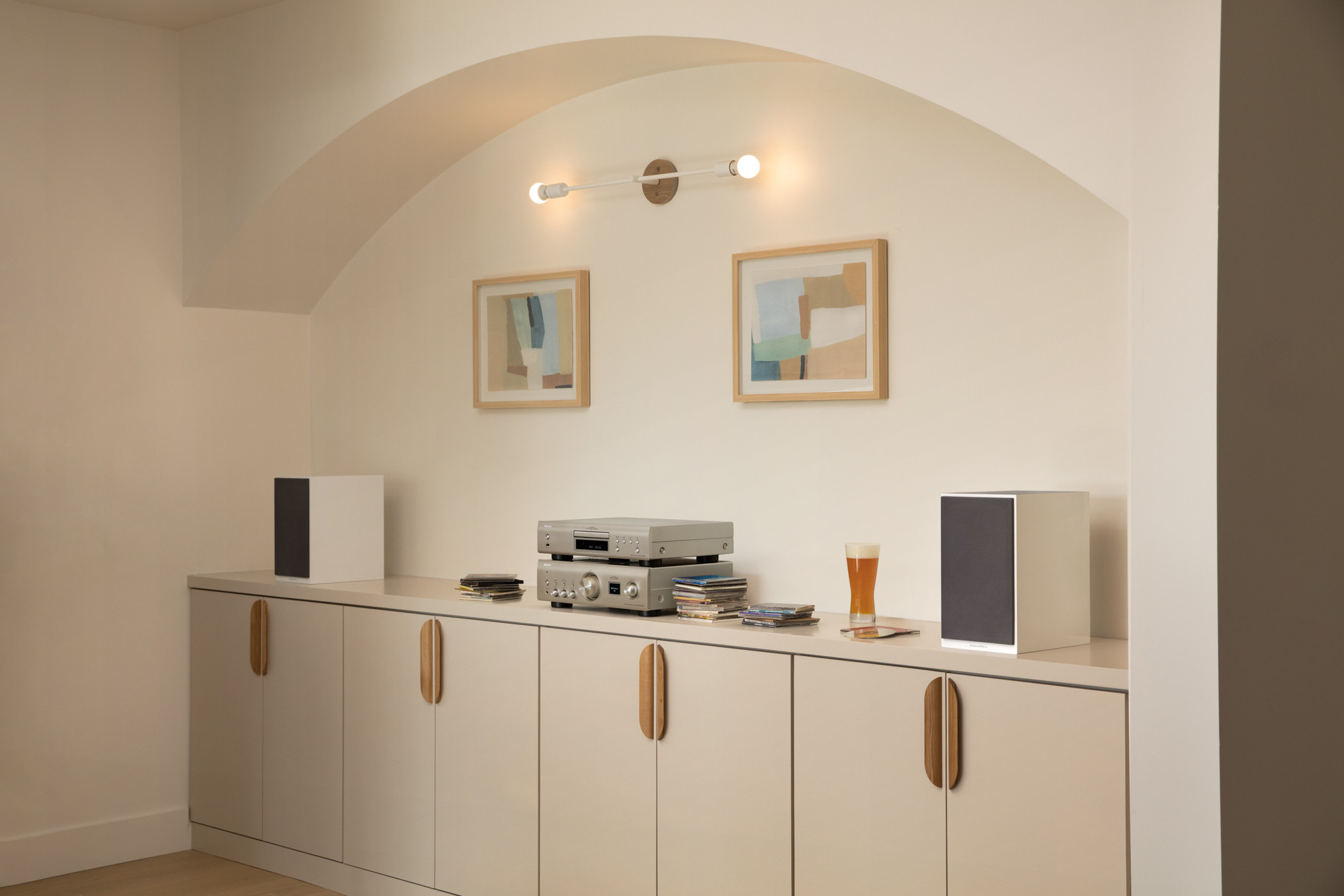 Denon-PMA-900HNE-Netzwerk-Stereo-Vollverstarker-HD-Audiostreaming-HEOS-Built-in-Silber-Demoware